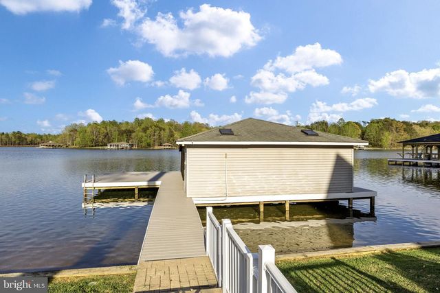 544 ARK AVE, Bumpass, VA 23024