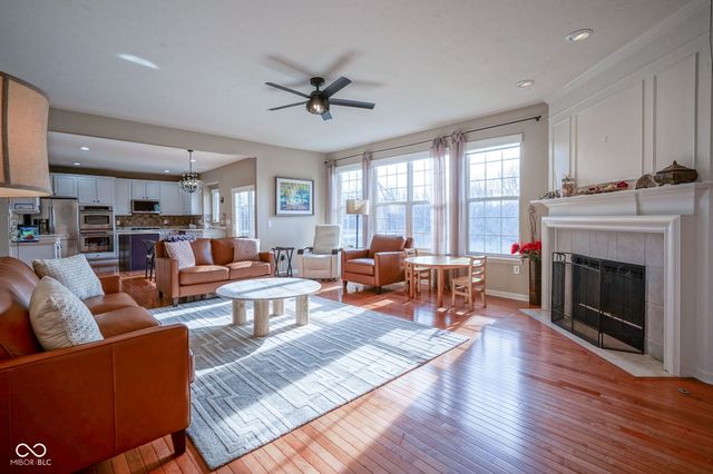 3905 Heathfield Court, Zionsville, IN 46077