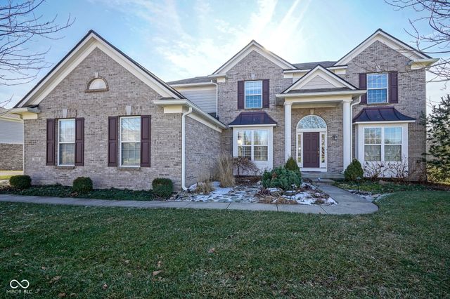 3905 Heathfield Court, Zionsville, IN 46077