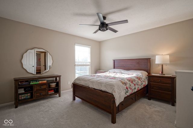 3905 Heathfield Court, Zionsville, IN 46077