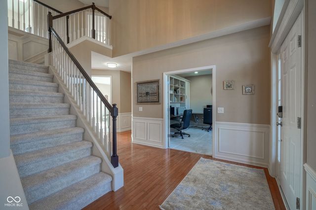 3905 Heathfield Court, Zionsville, IN 46077