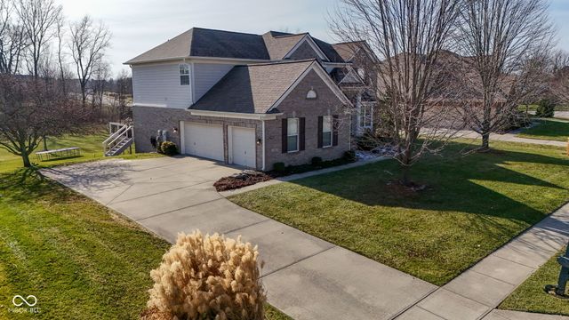 3905 Heathfield Court, Zionsville, IN 46077