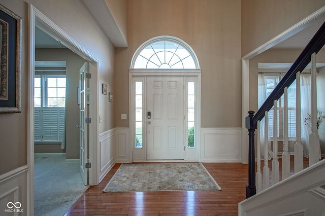 3905 Heathfield Court, Zionsville, IN 46077