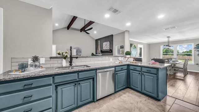 142 Lori Drive, Willow Park, TX 76087