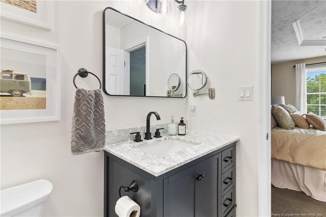 386 Saddle Ridge Road, Fayetteville, NC 28311