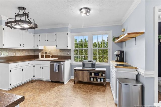 386 Saddle Ridge Road, Fayetteville, NC 28311