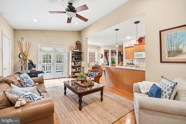 417 VINEYARD LN, Downingtown, PA 19335