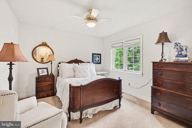417 VINEYARD LN, Downingtown, PA 19335