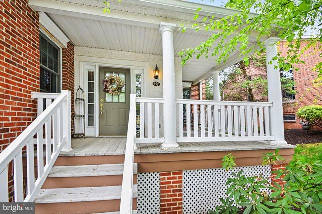 417 VINEYARD LN, Downingtown, PA 19335
