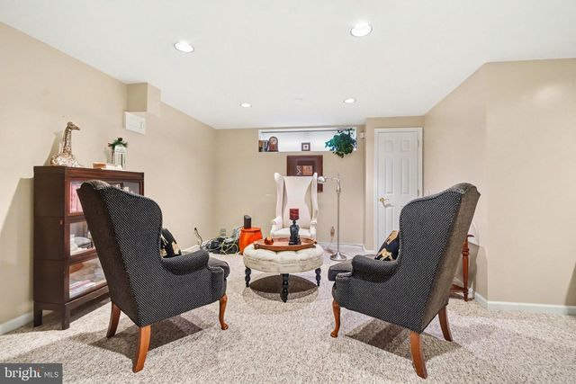 417 VINEYARD LN, Downingtown, PA 19335