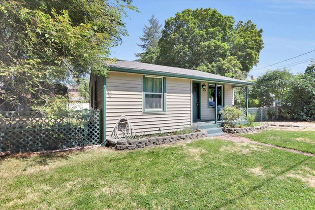 12417 E 8th Ave, Spokane Valley, WA 99216