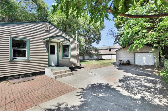 12417 E 8th Ave, Spokane Valley, WA 99216