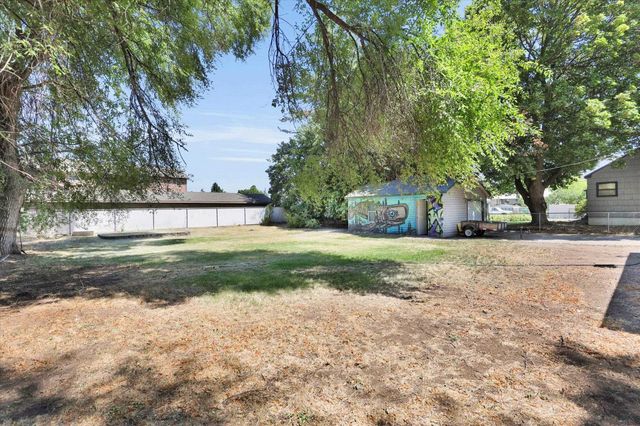 12417 E 8th Ave, Spokane Valley, WA 99216