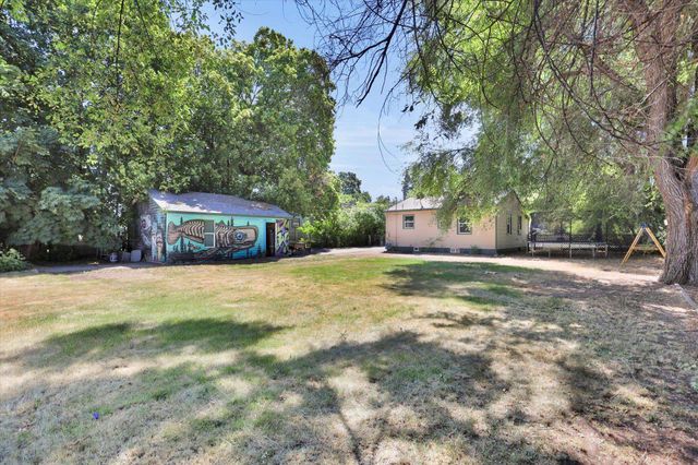 12417 E 8th Ave, Spokane Valley, WA 99216