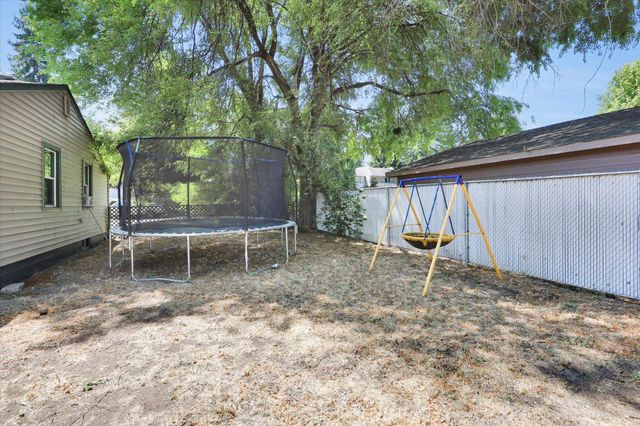 12417 E 8th Ave, Spokane Valley, WA 99216