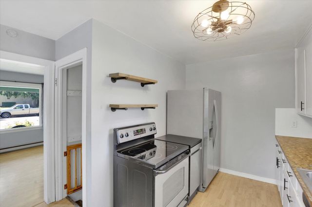 12417 E 8th Ave, Spokane Valley, WA 99216