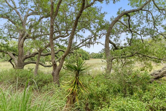 2001 Long Bend, Seabrook Island, SC 29455