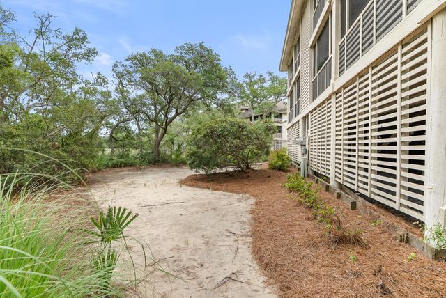 2001 Long Bend, Seabrook Island, SC 29455