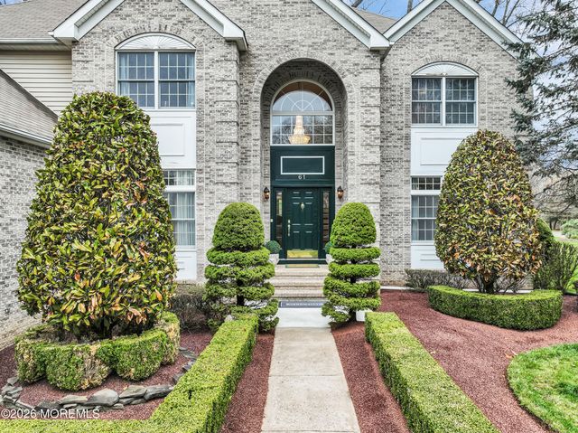 61 Lions Court, Freehold, NJ 07728