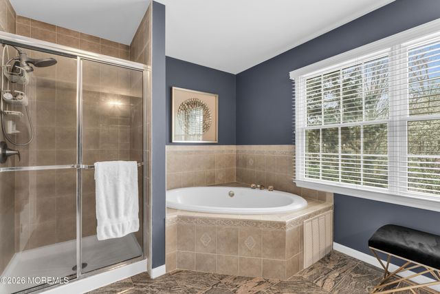 61 Lions Court, Freehold, NJ 07728