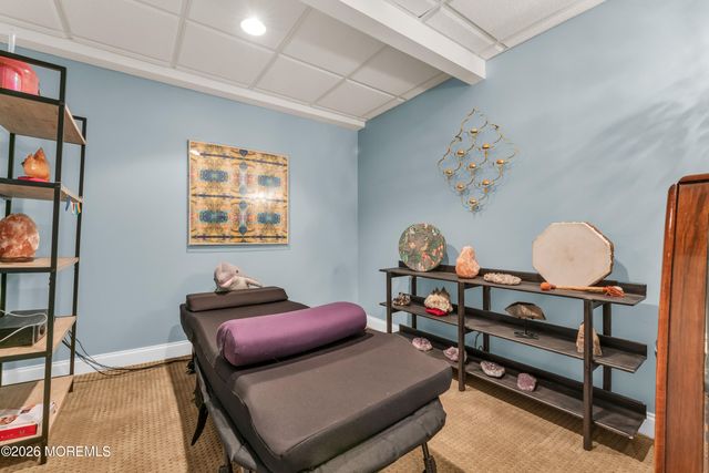 61 Lions Court, Freehold, NJ 07728