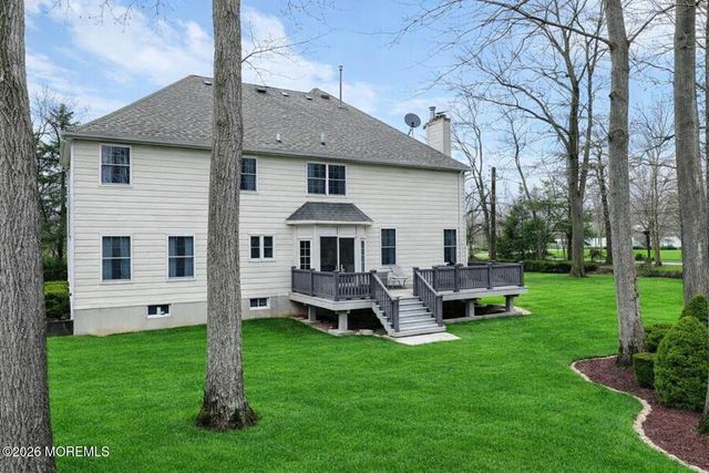 61 Lions Court, Freehold, NJ 07728