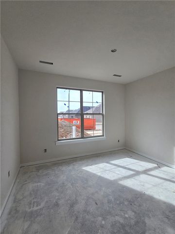 405 W Hondo Street, Siloam Springs, AR 72761