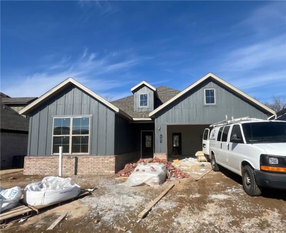 405 W Hondo Street, Siloam Springs, AR 72761