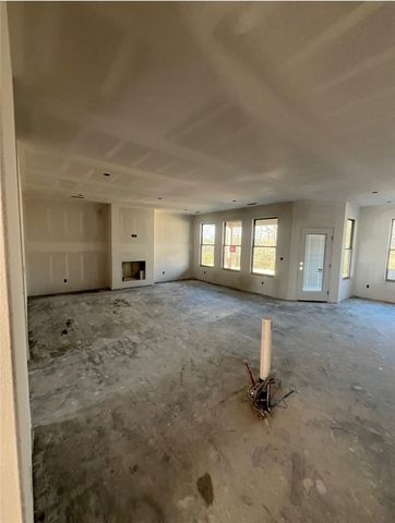 405 W Hondo Street, Siloam Springs, AR 72761