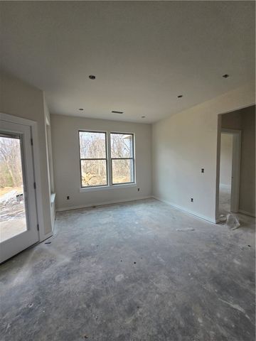 405 W Hondo Street, Siloam Springs, AR 72761