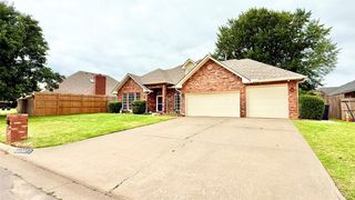 9977 Birkenhead Court, Yukon, OK 73099