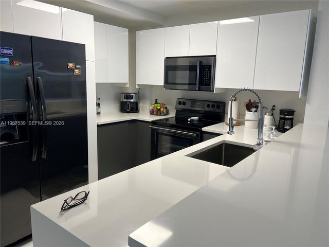 6545 Indian Creek Dr 506, Miami Beach, FL 33141