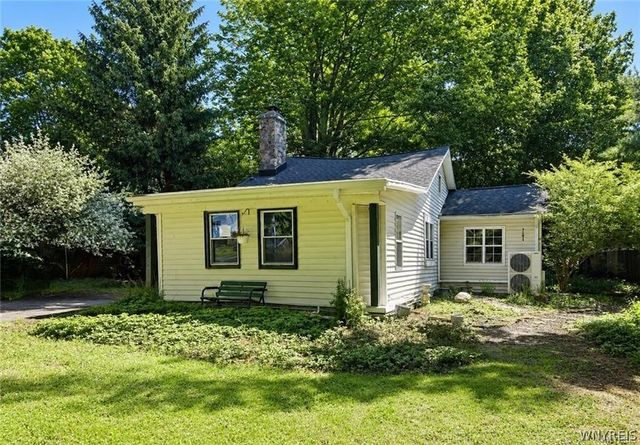 5875 Lakeview Terrace, Hamburg, NY 14085