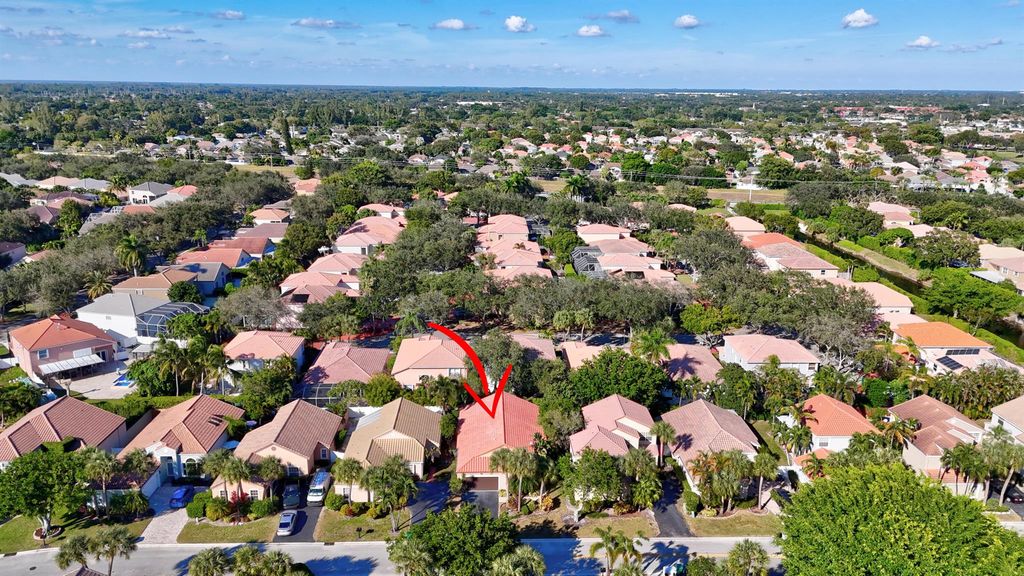 Image 33 of property listing at 6185 NW 77 Place, Parkland, FL 33067