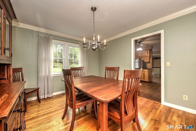 41 Tuttle Court, Bethany, CT 06524