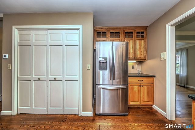 41 Tuttle Court, Bethany, CT 06524
