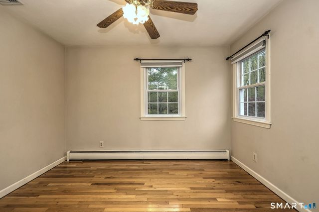 41 Tuttle Court, Bethany, CT 06524