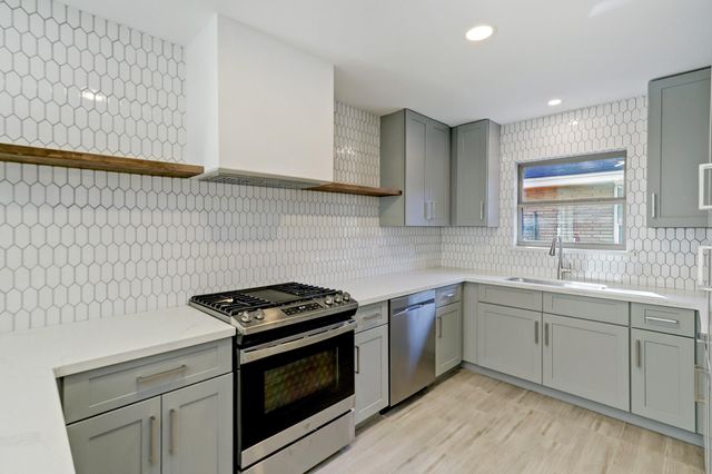 8331 Waterbury Drive, Houston, TX 77055