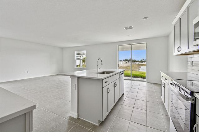 9110 OPTIMIST WAY, Palmetto, FL 34221