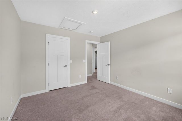 5454 Schueller Boulevard, Sheffield Lake, OH 44054