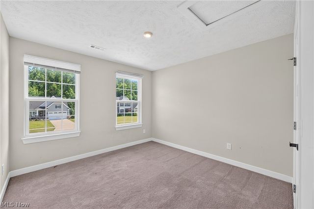 5454 Schueller Boulevard, Sheffield Lake, OH 44054