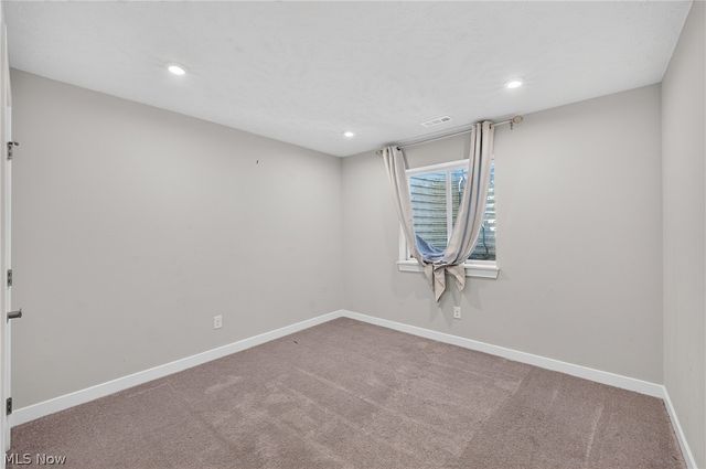 5454 Schueller Boulevard, Sheffield Lake, OH 44054