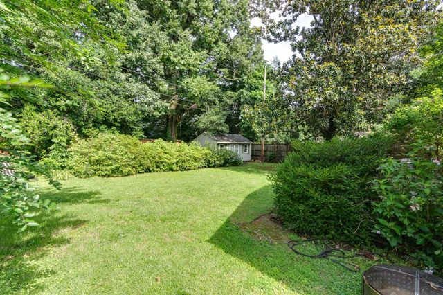 353 WILLIAMSBURG LN, Memphis, TN 38117
