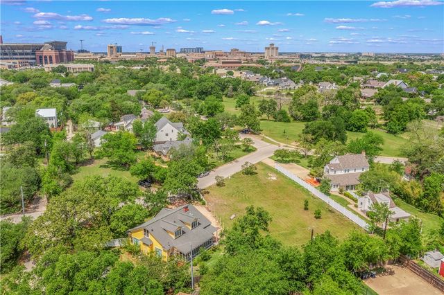 601 Hereford Street, College Station, TX 77840