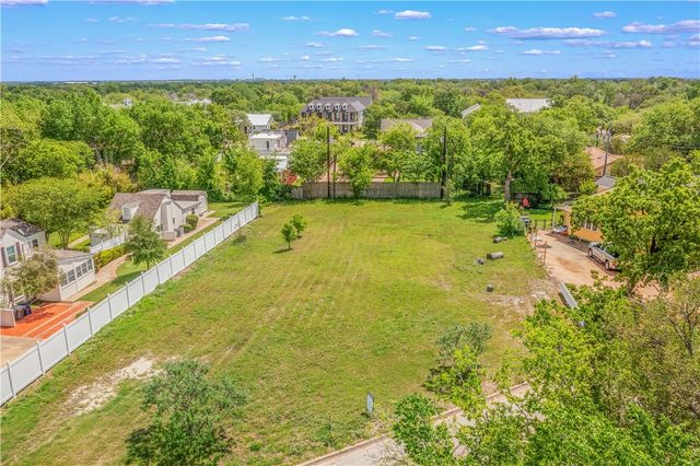 601 Hereford Street, College Station, TX 77840