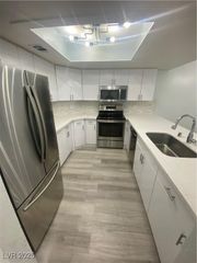 6250 West Flamingo Road 17, Las Vegas, NV 89103