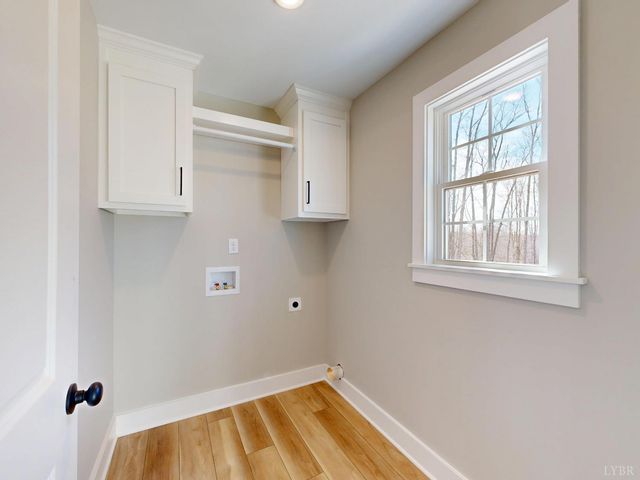 9675 Old Courthouse Rd, Appomattox, VA 24522