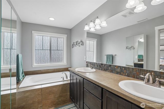 775 N 49 Avenue, Ridgefield, WA 98642