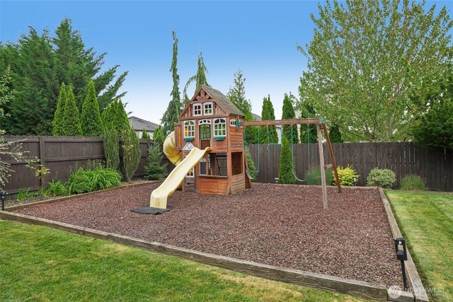 775 N 49 Avenue, Ridgefield, WA 98642