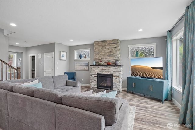 775 N 49 Avenue, Ridgefield, WA 98642